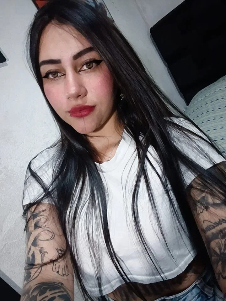 XXX Porn Photo of Nude Kiara_tay 4