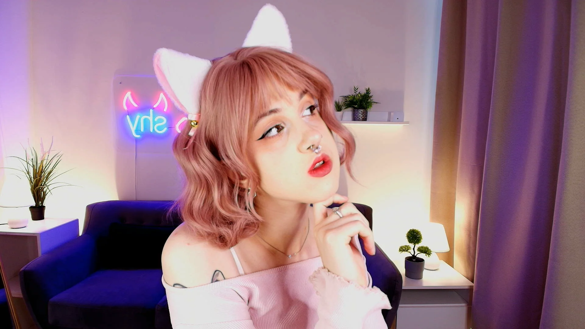XXX Porn Photo of Nude luna_son 8