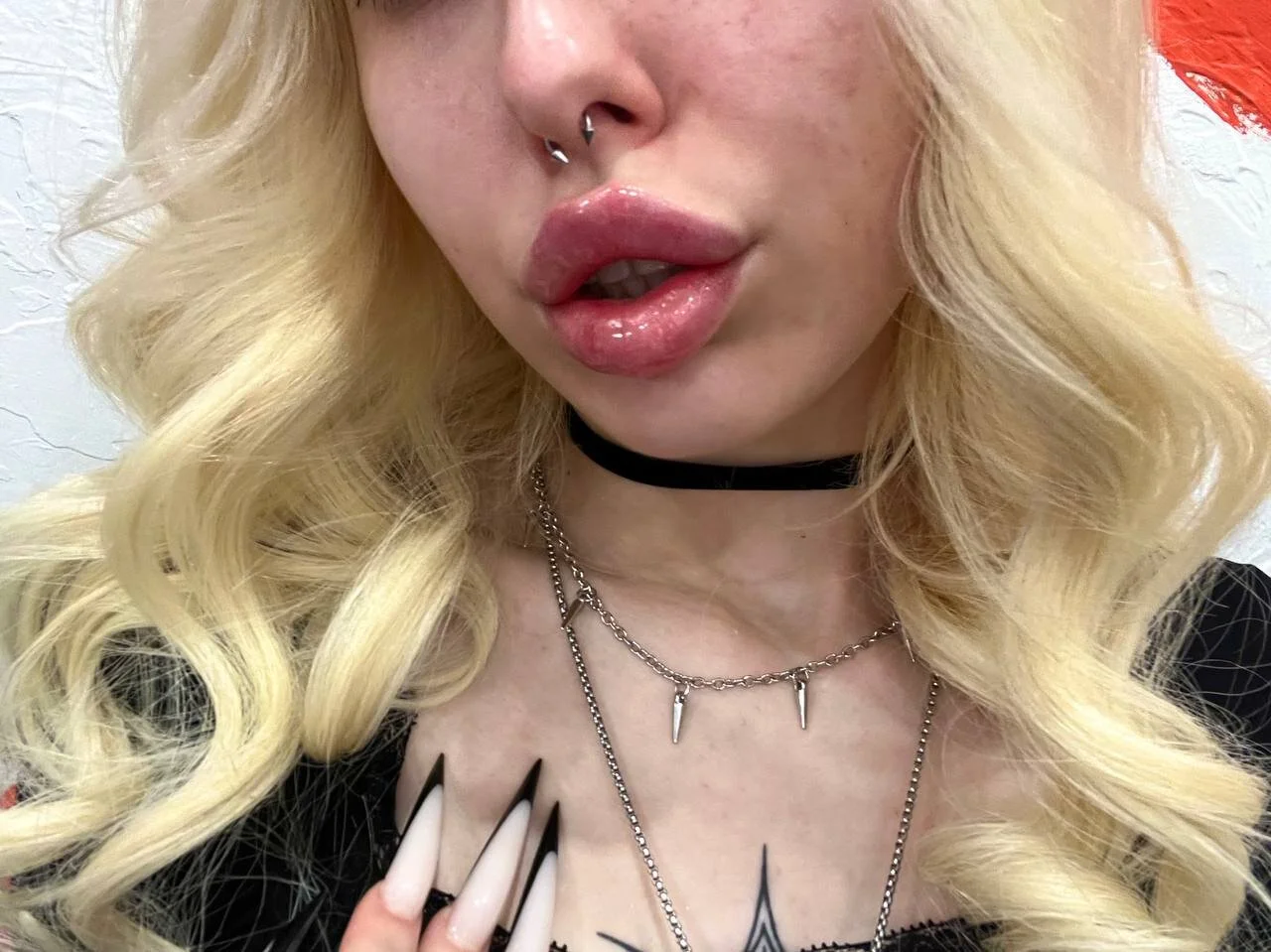 XXX Porn Photo of Nude goth__tv 22