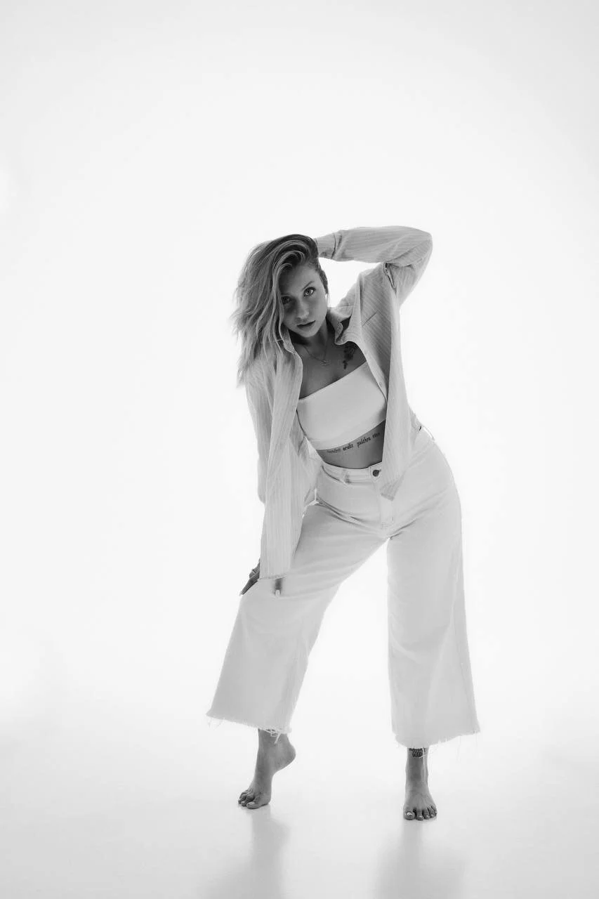 XXX Porn Photo of Nude LovelyMiley 2