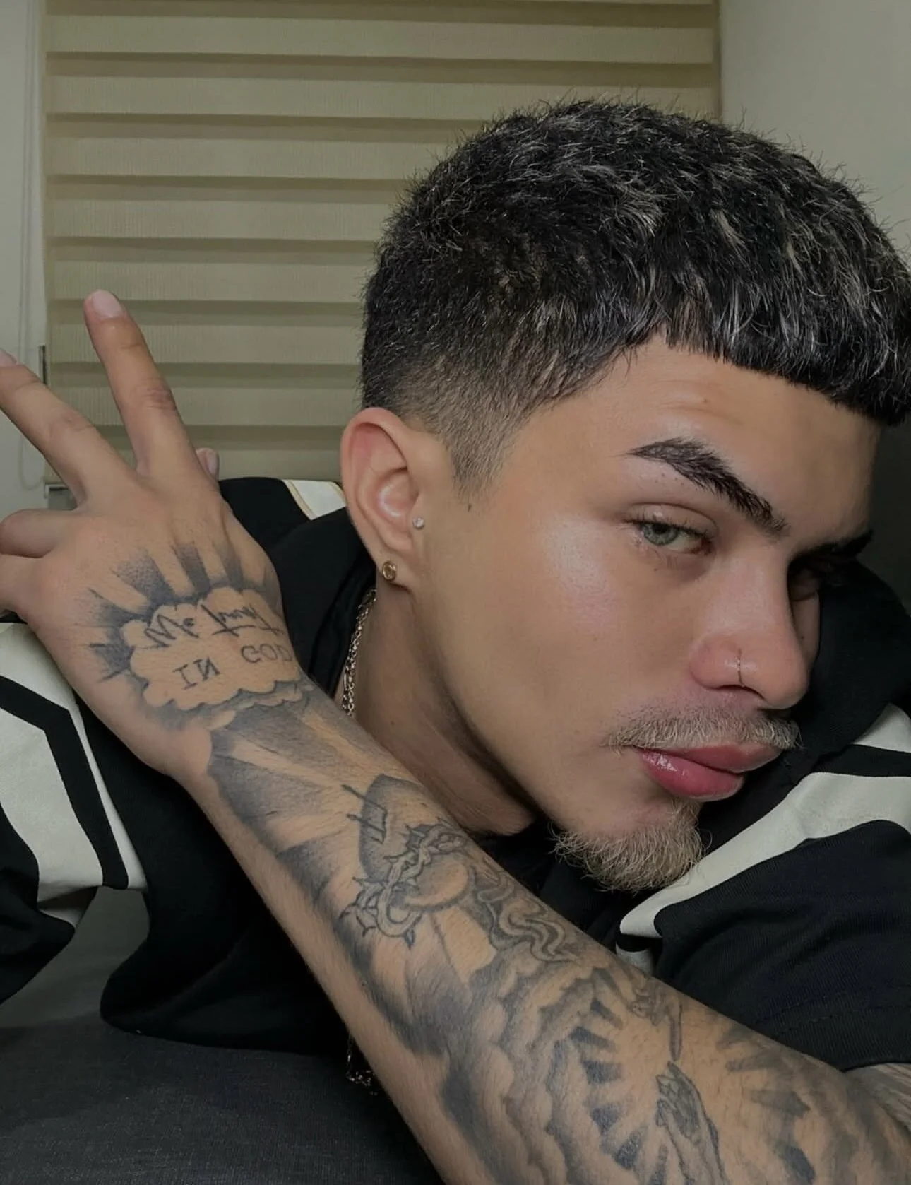 XXX Porn Photo of Nude huge_Santiago 74