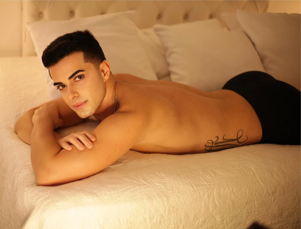XXX Porn Photo of Nude mr_hunterx 11