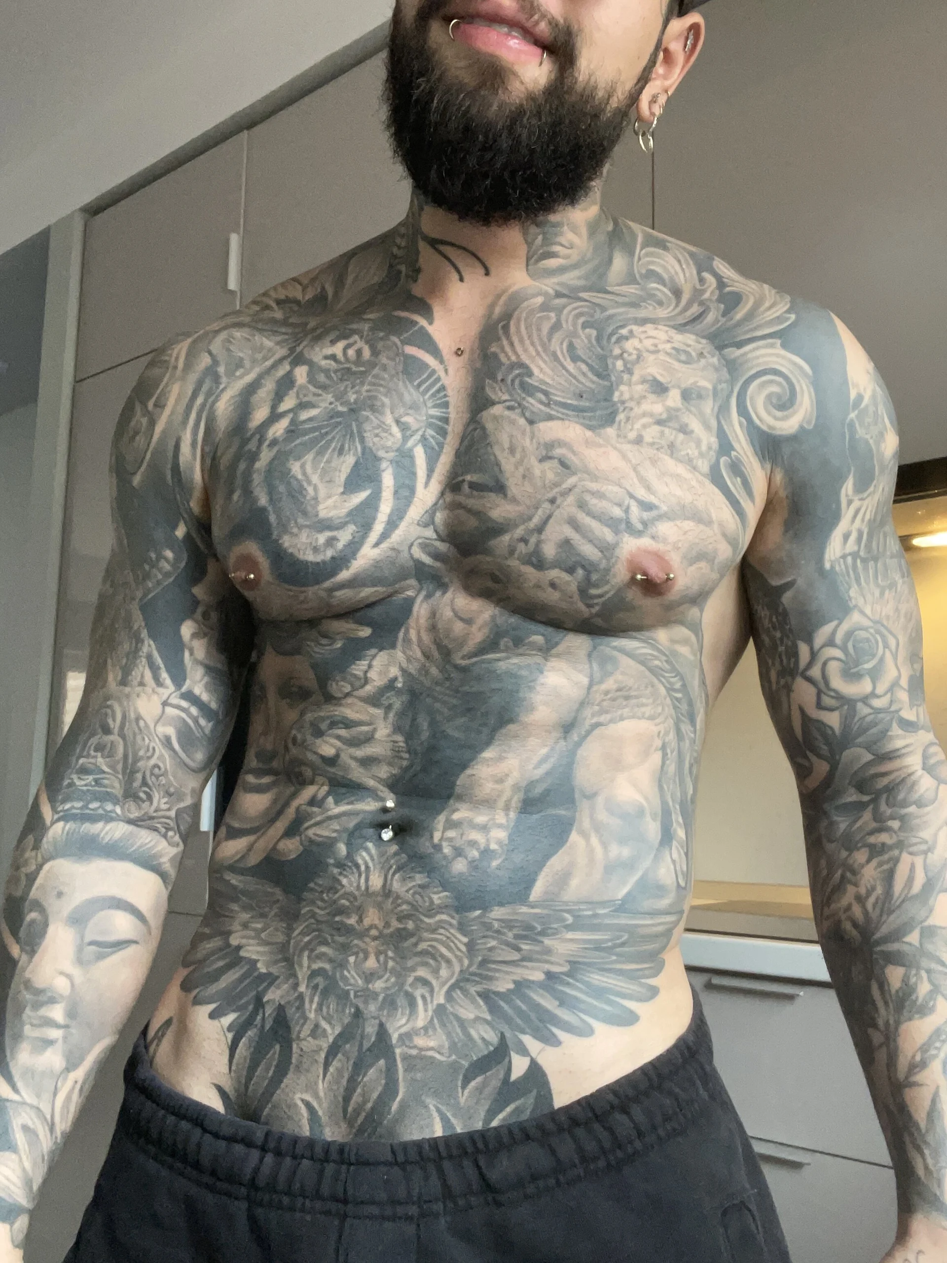XXX Porn Photo of Nude natevillage 32