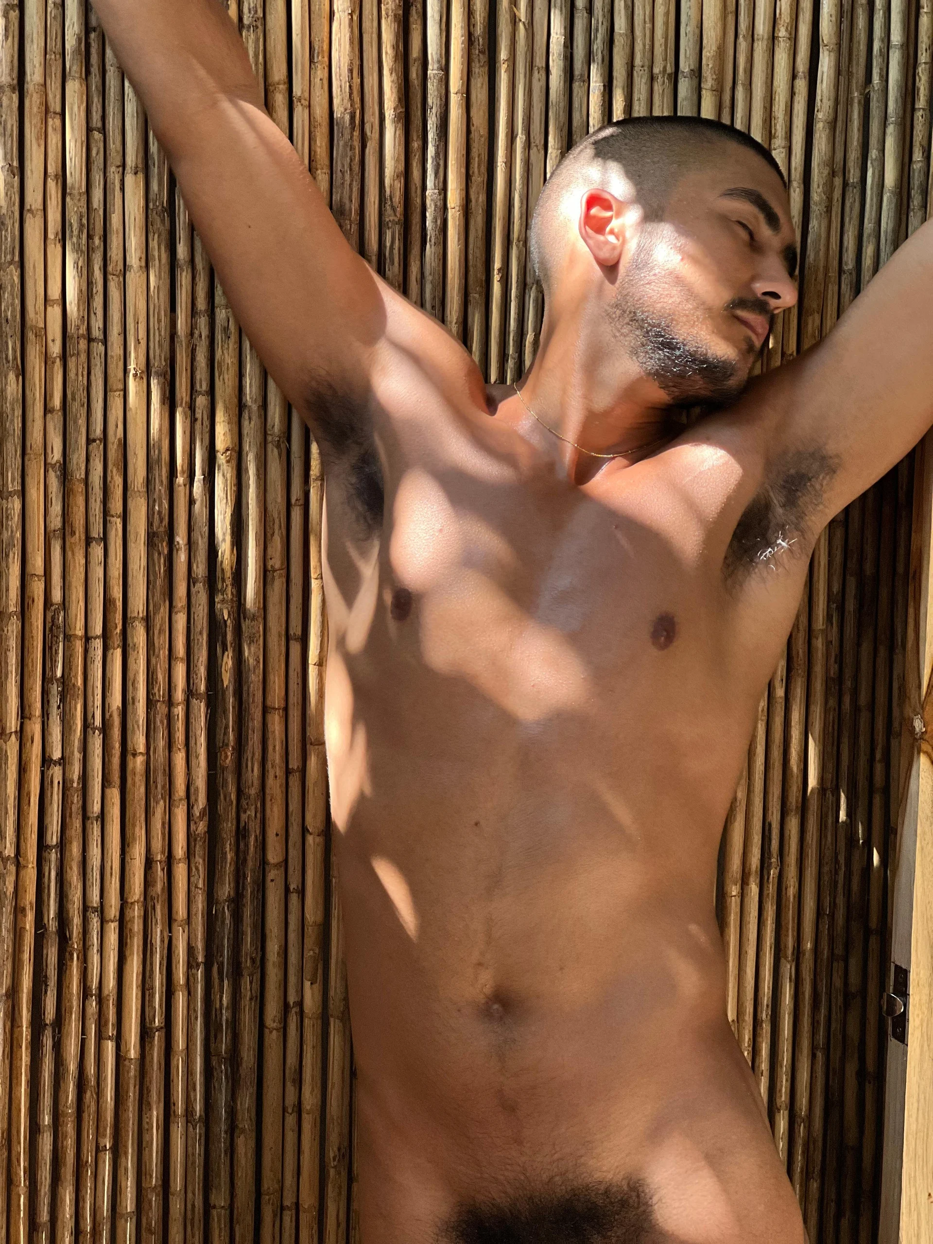XXX Porn Photo of Nude david__johnson372 18