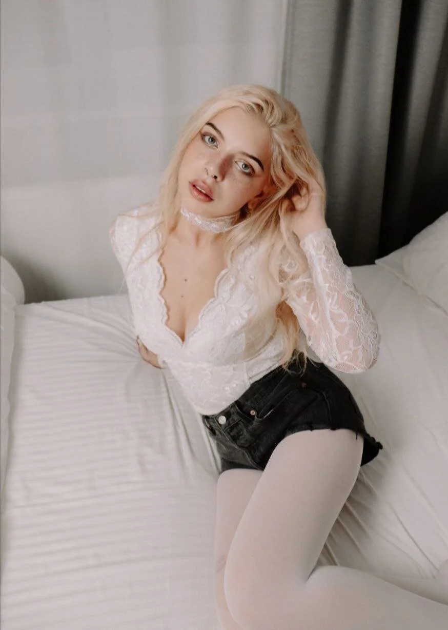 XXX Porn Photo of Nude Hannah_Carr 17