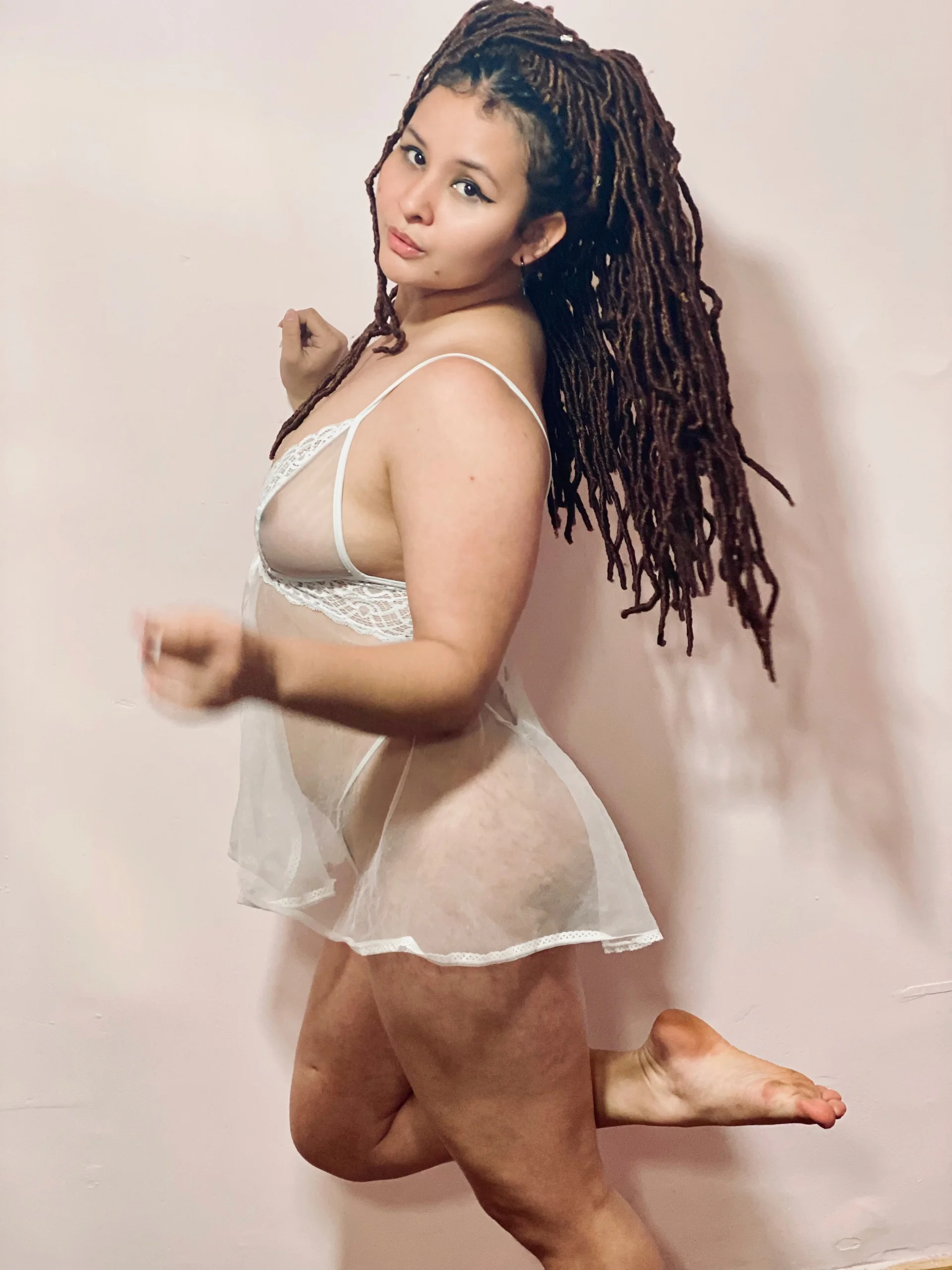 XXX Porn Photo of Nude AlaSmith 11