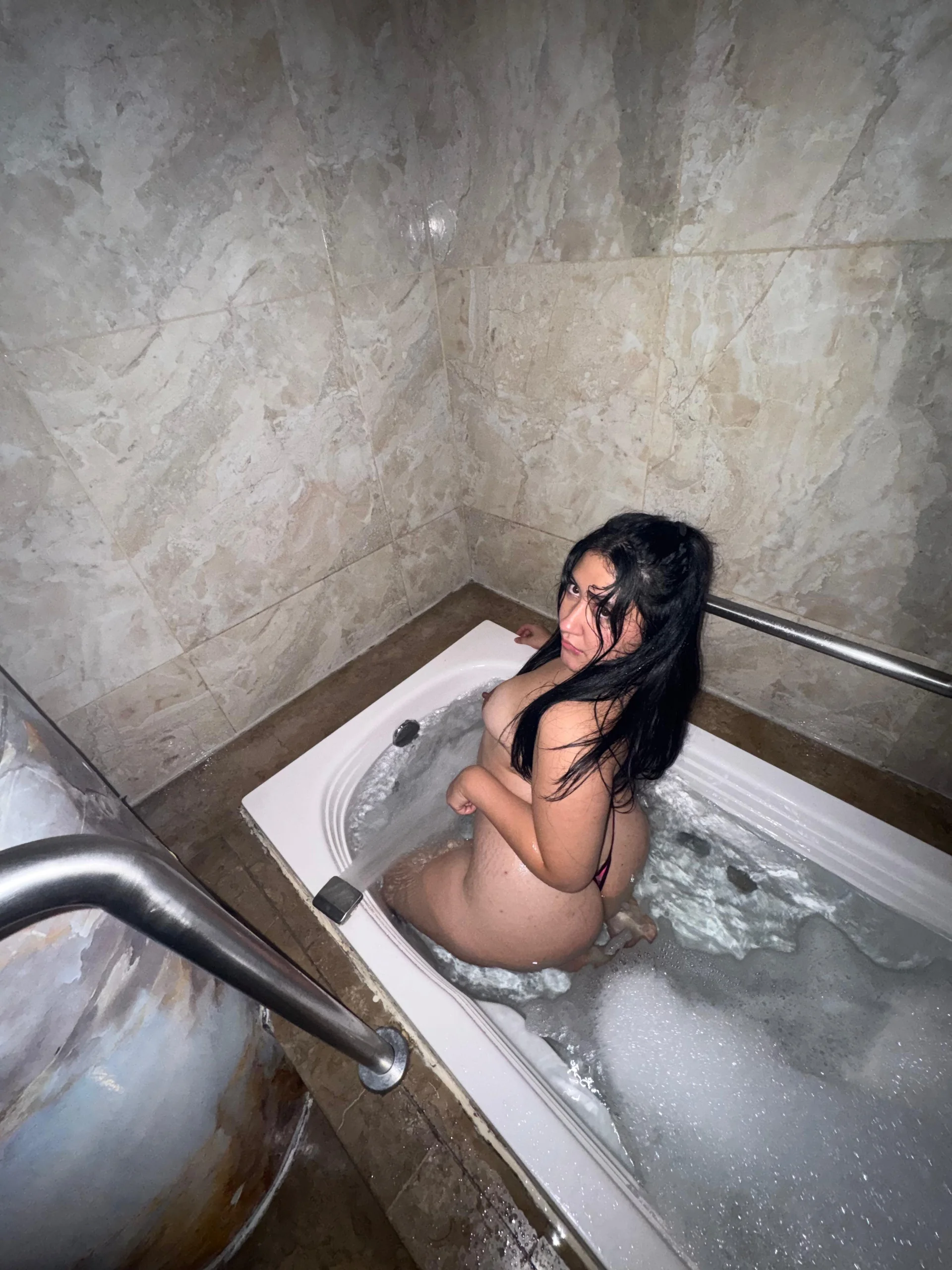 XXX Porn Photo of Nude LuciaTomson 21