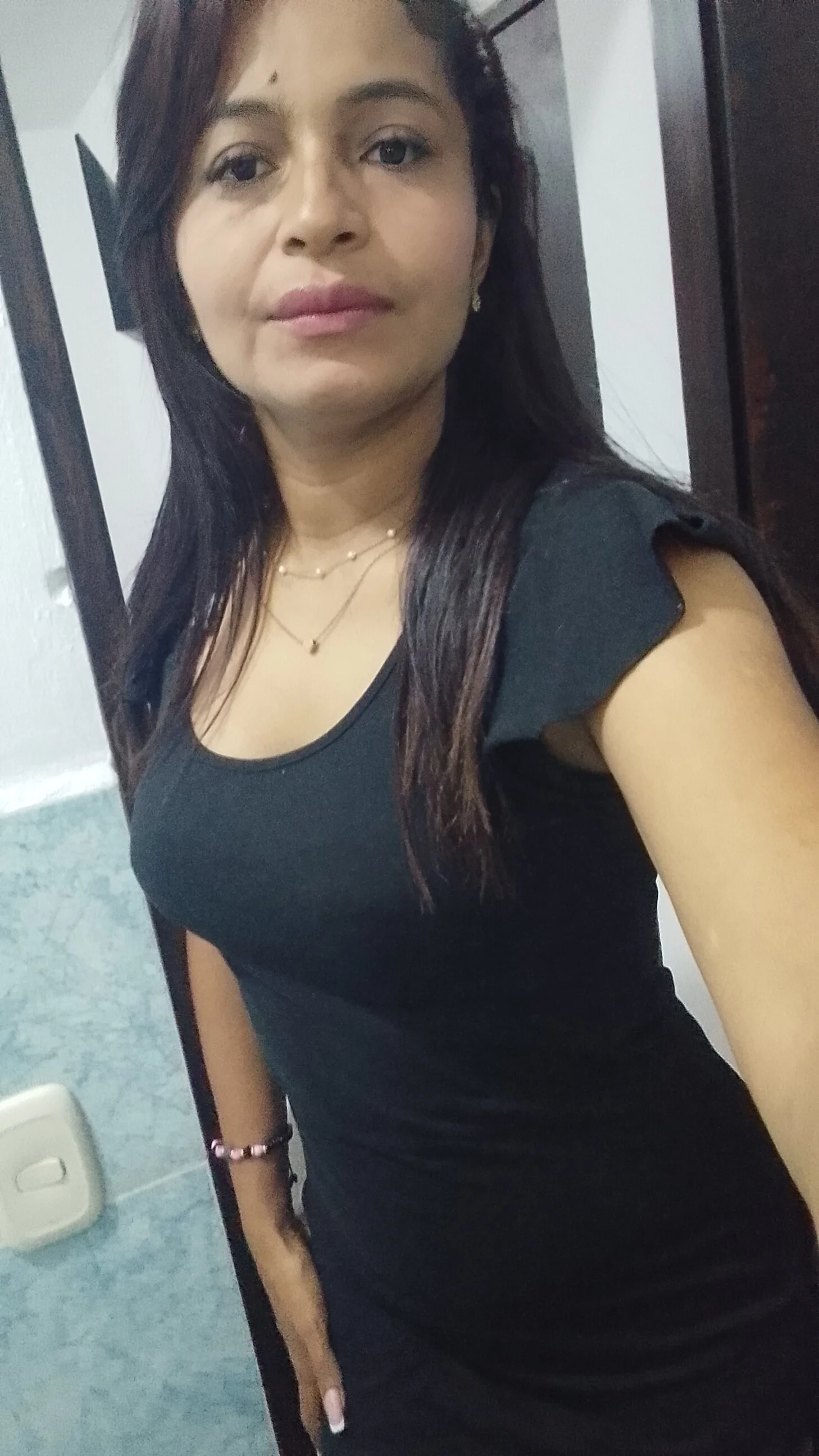 XXX Porn Photo of Nude Lia_Phone 6
