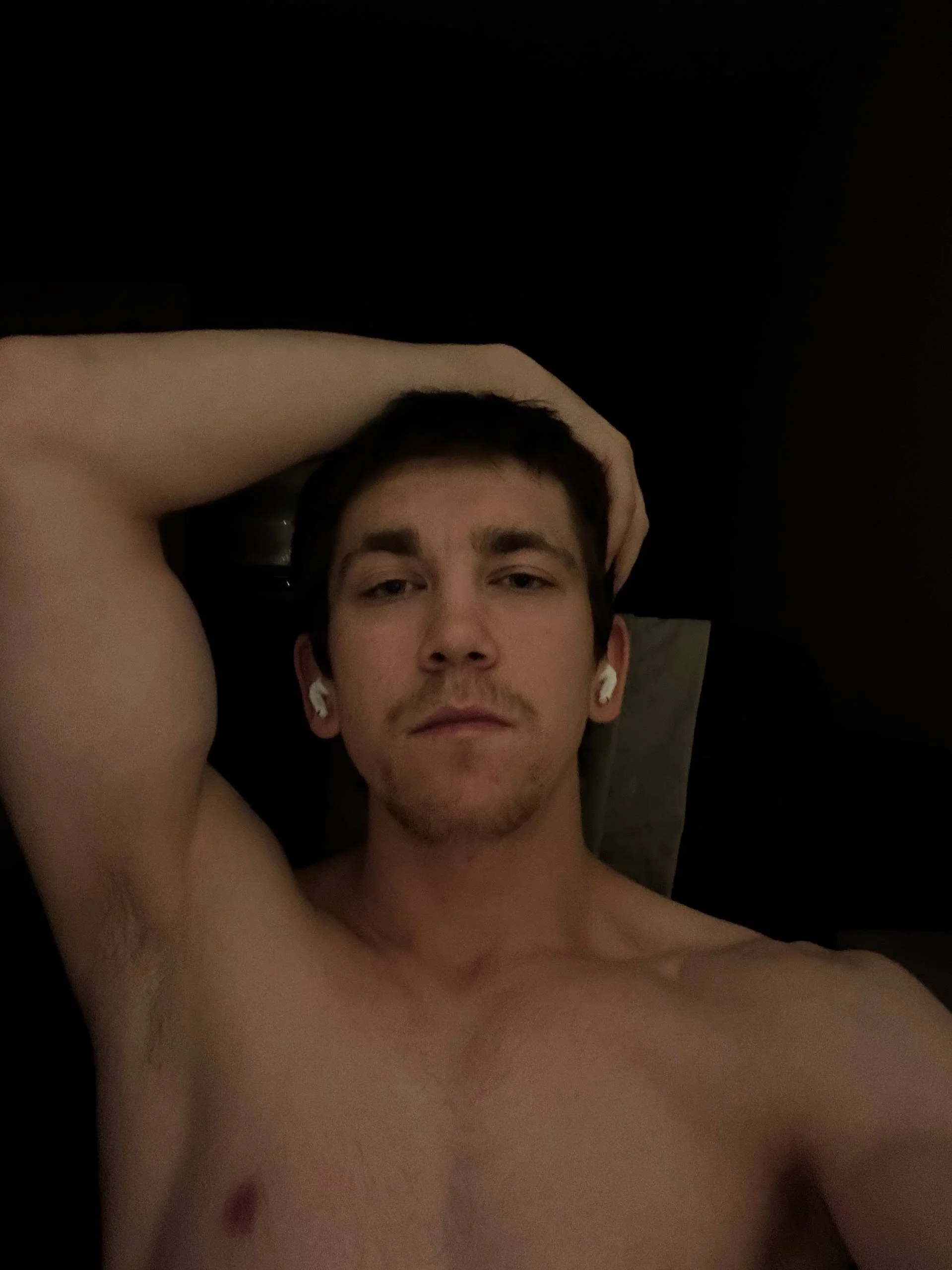 XXX Porn Photo of Nude luca_syn 1