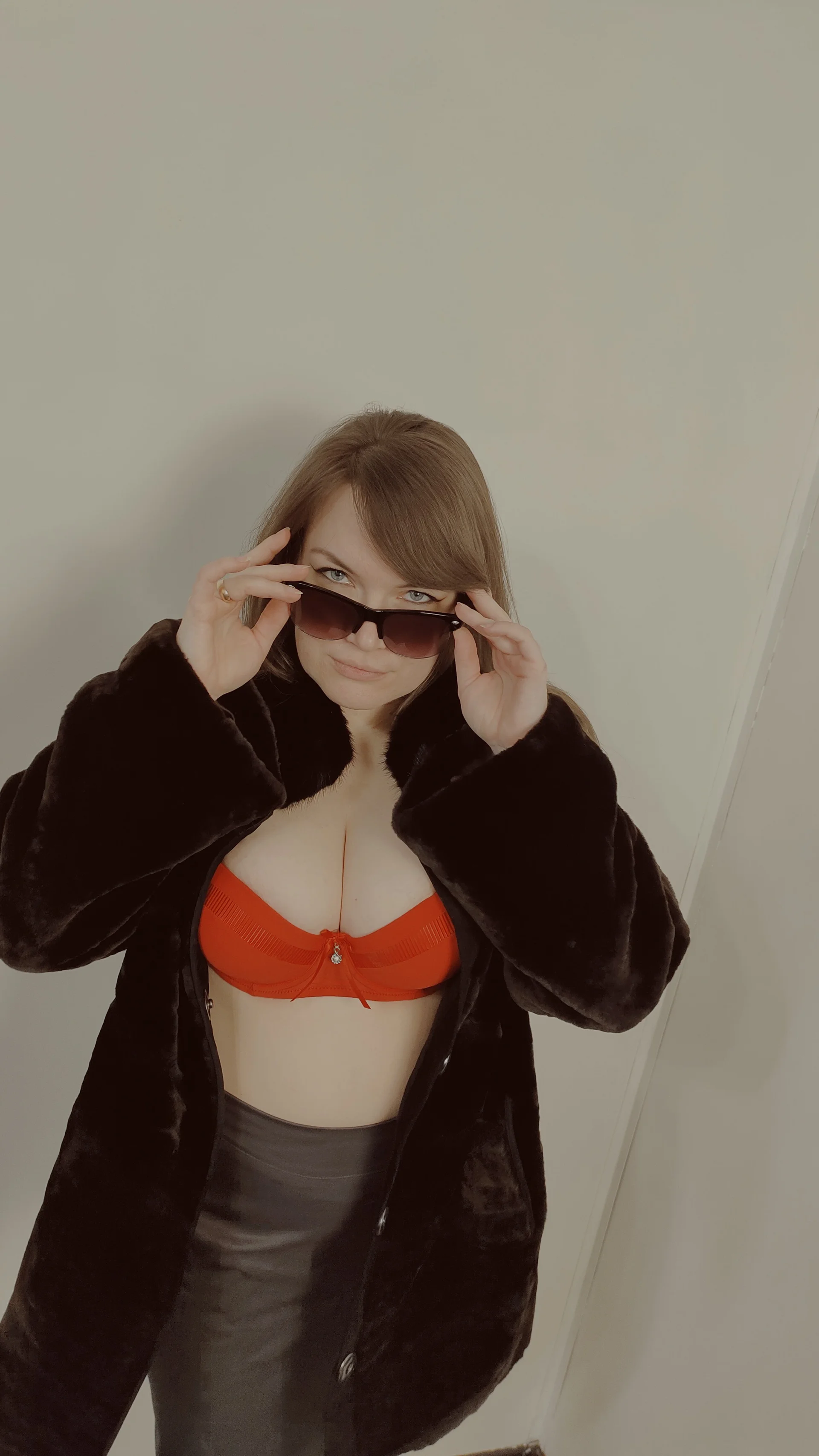 XXX Porn Photo of Nude xxxFoxxxx 25