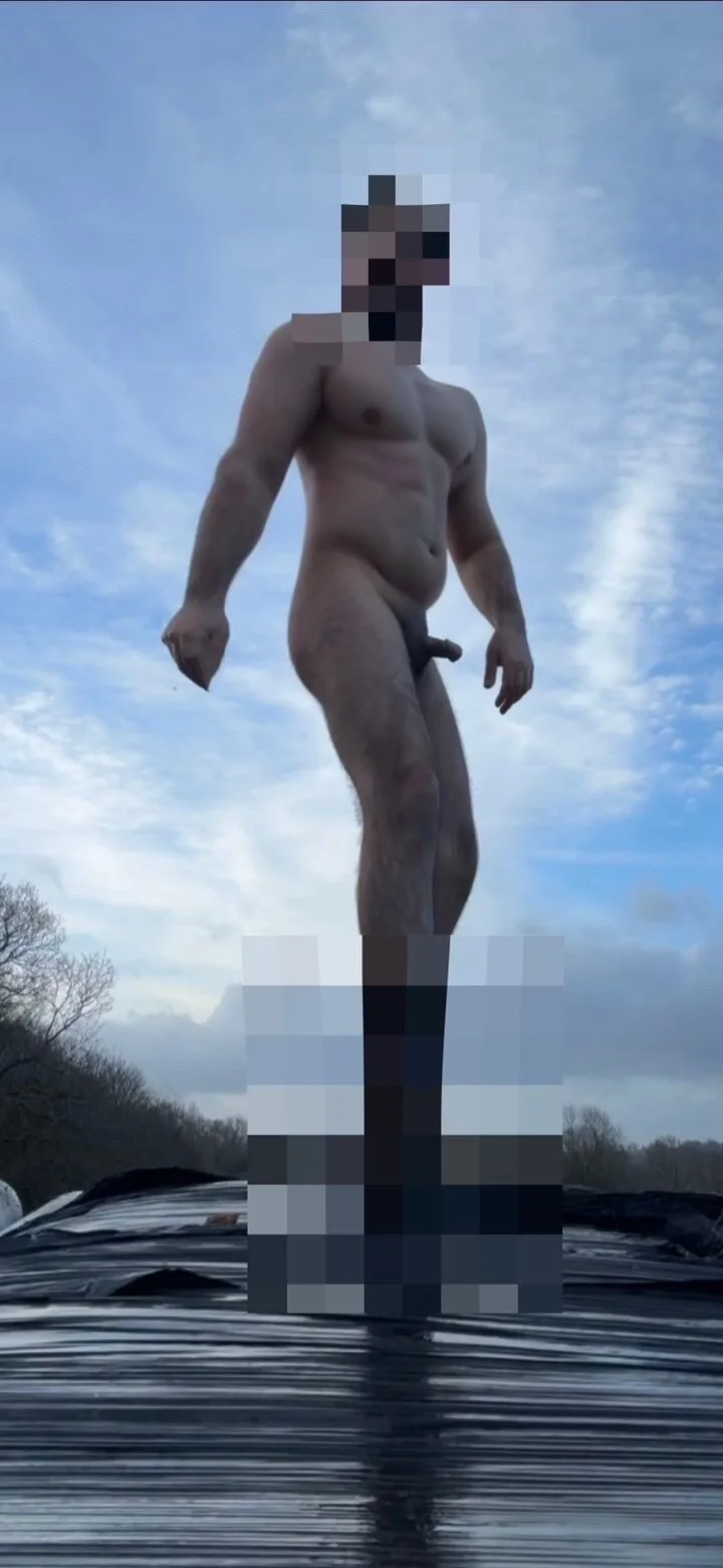 XXX Porn Photo of Nude Yorkshire-Naturist 4