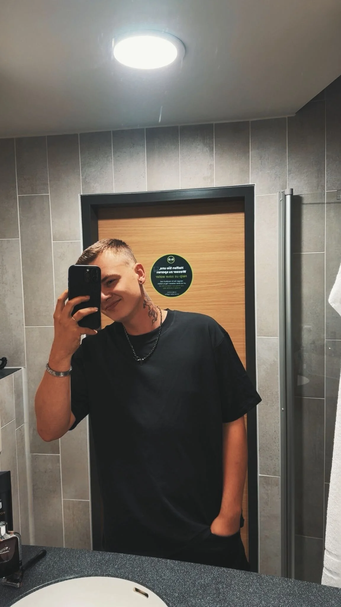 XXX Porn Photo of Nude Luke__00 3