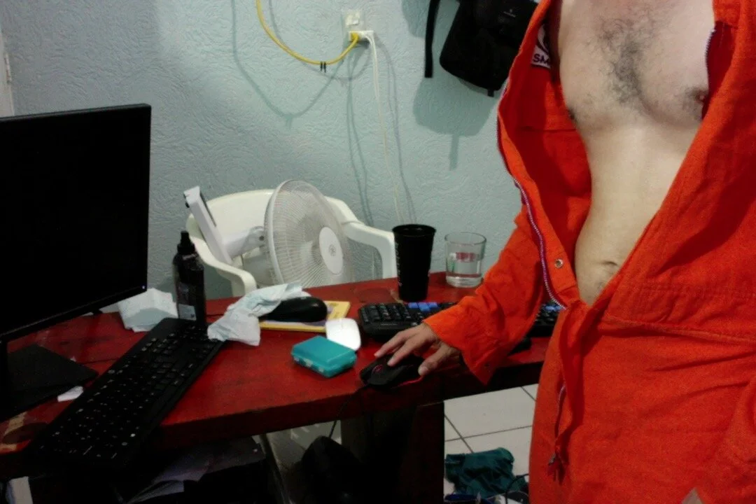 XXX Porn Photo of Nude hornymkfunguy 18