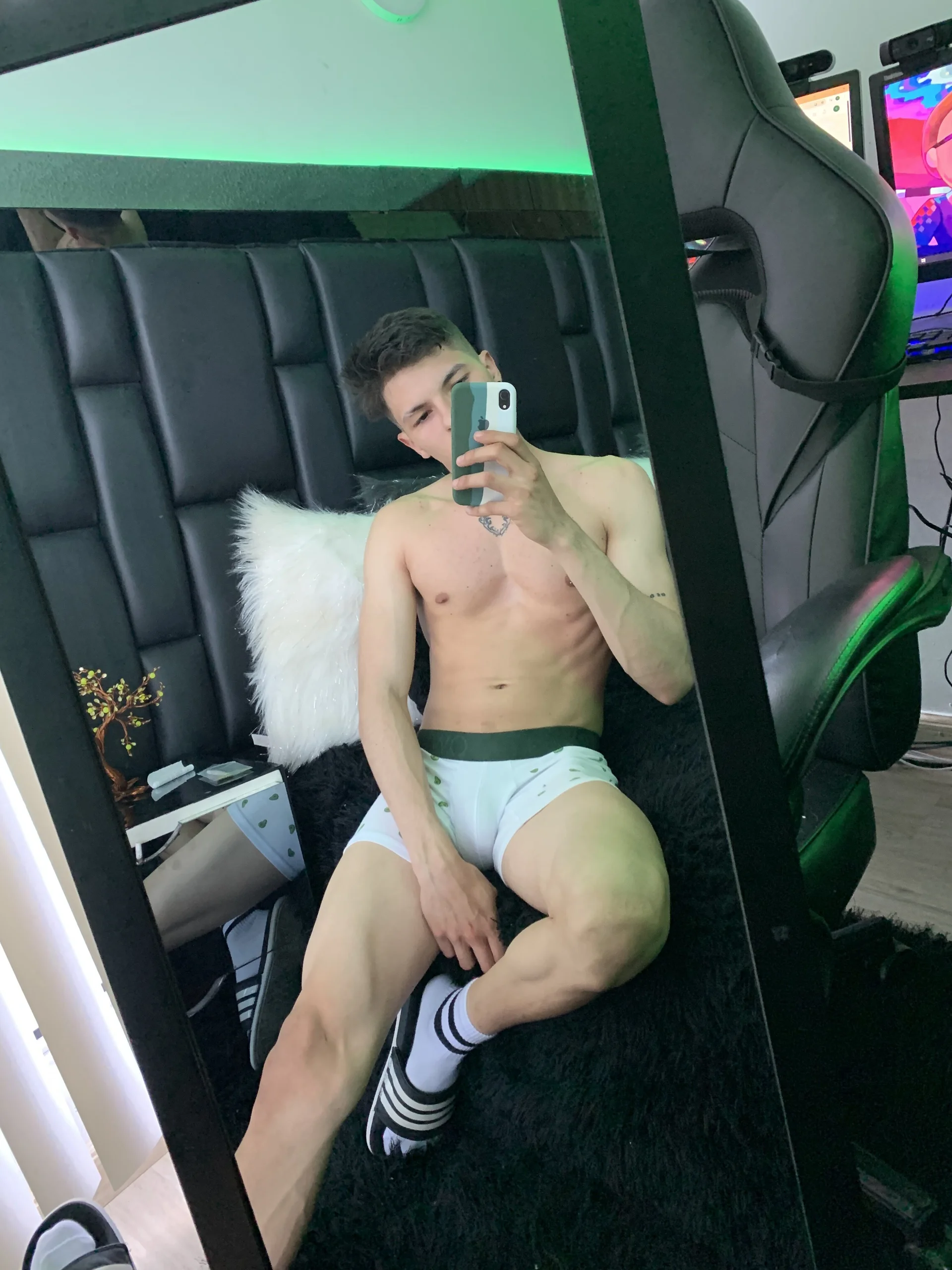 XXX Porn Photo of Nude harrisoncuper 7