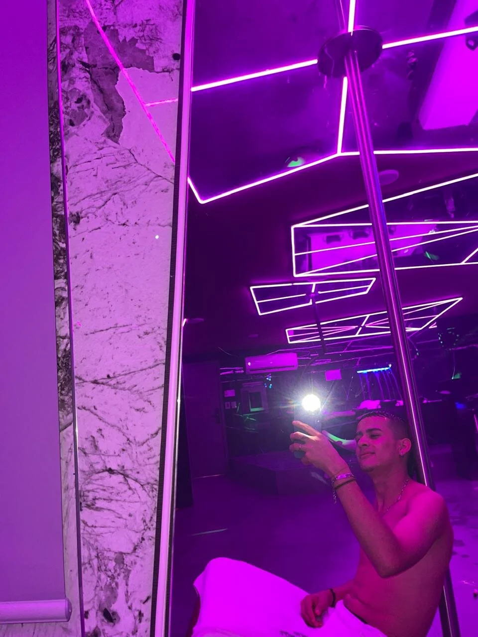 XXX Porn Photo of Nude Cristoferr_10 4