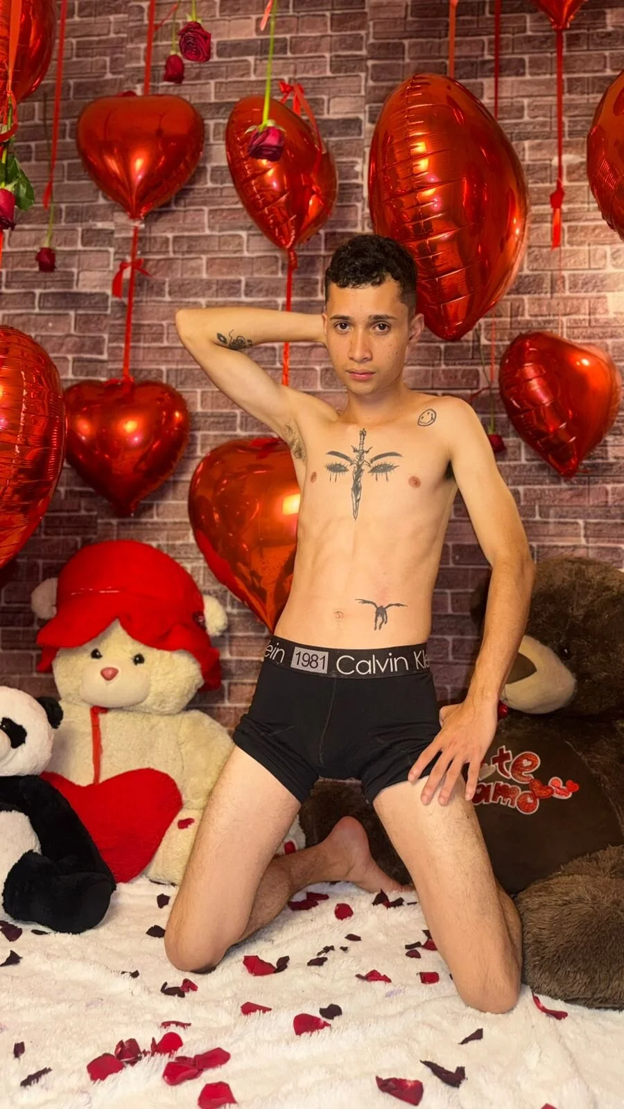 XXX Porn Photo of Nude LucassSmith11 12