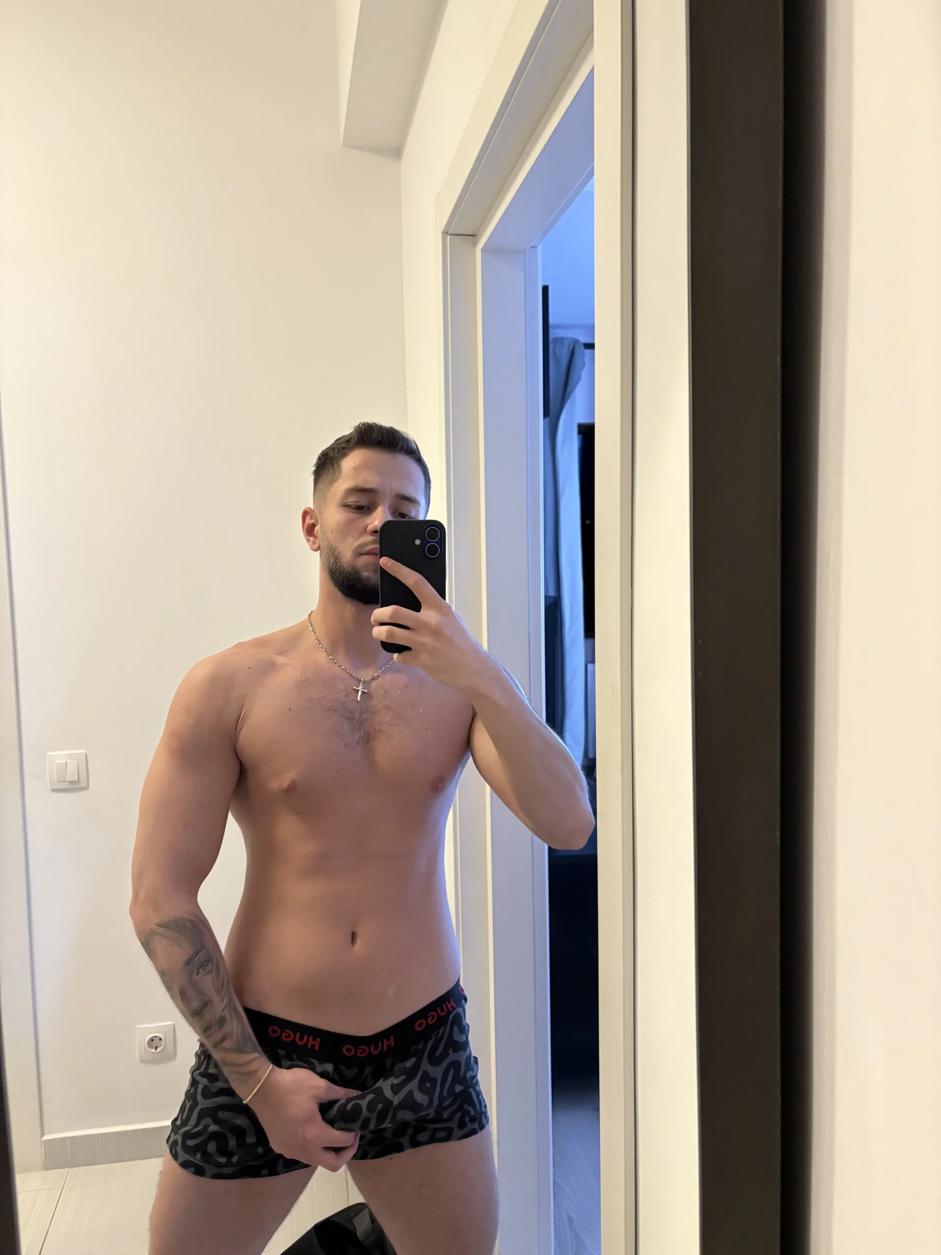 XXX Porn Photo of Nude nicholasX1 4