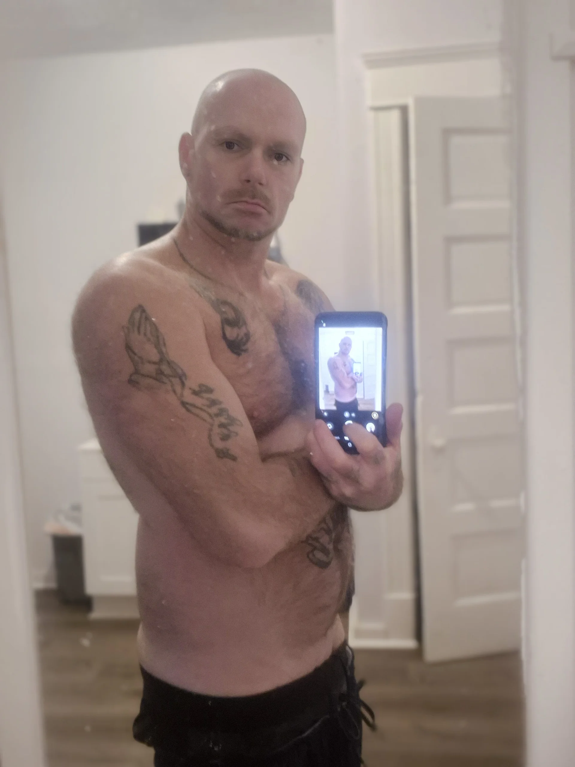XXX Porn Photo of Nude thatgoodmattgood 12