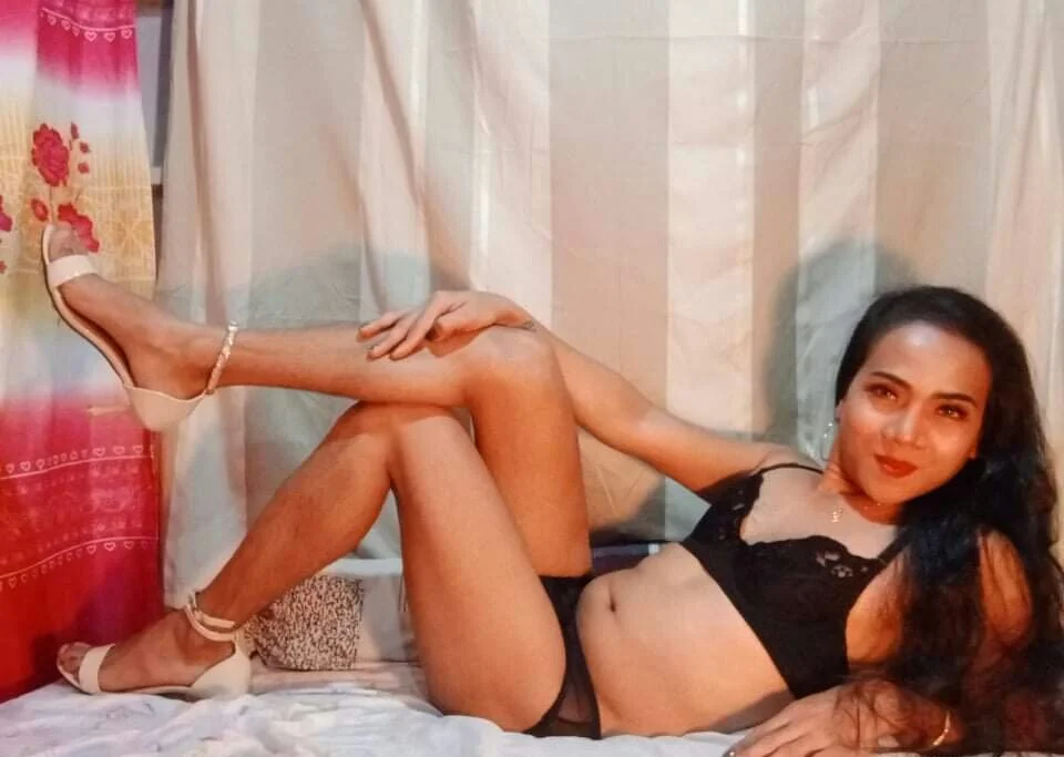 XXX Porn Photo of Nude 1PinayTsMarie 15
