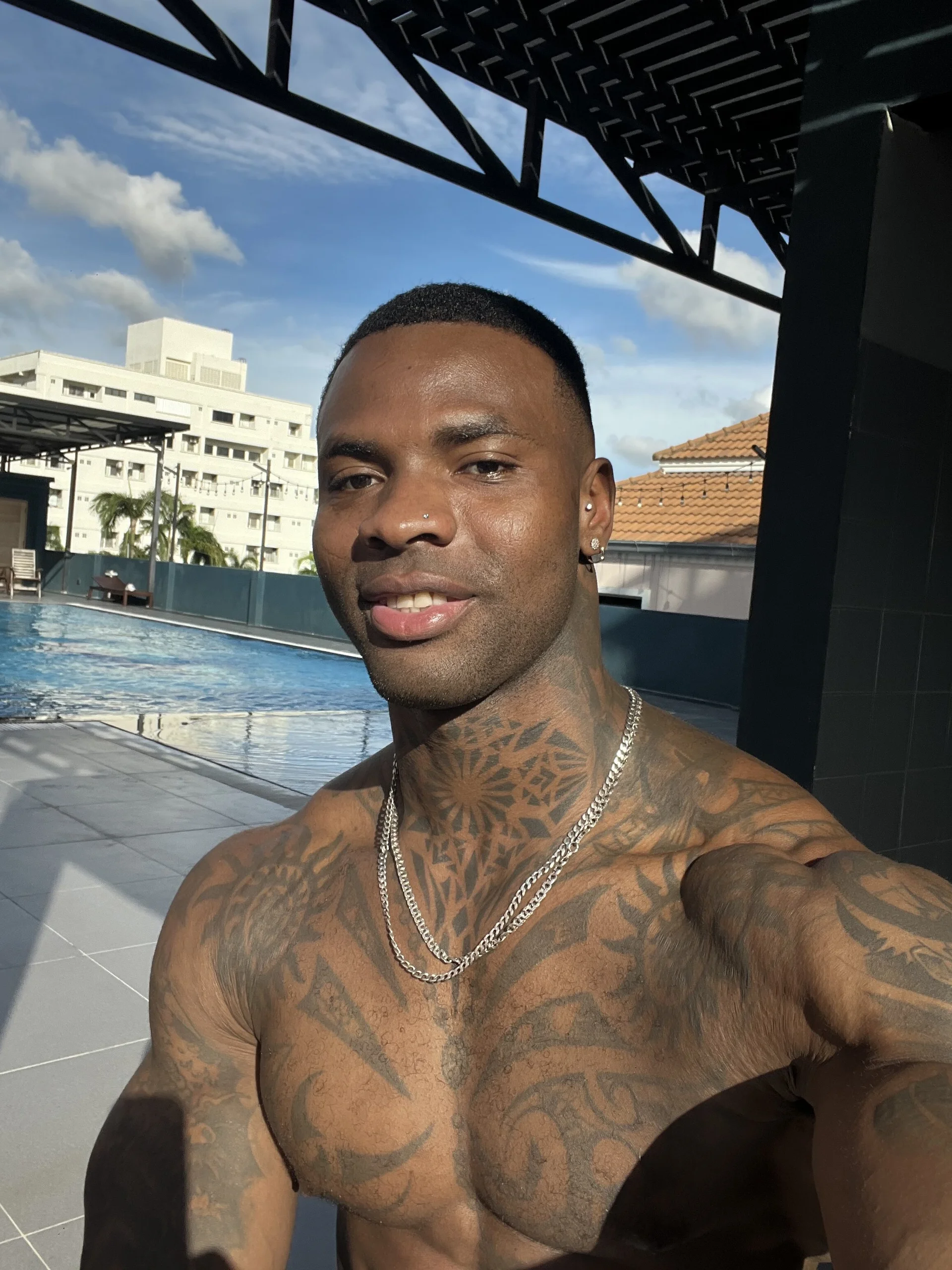 XXX Porn Photo of Nude ostine_brown 1