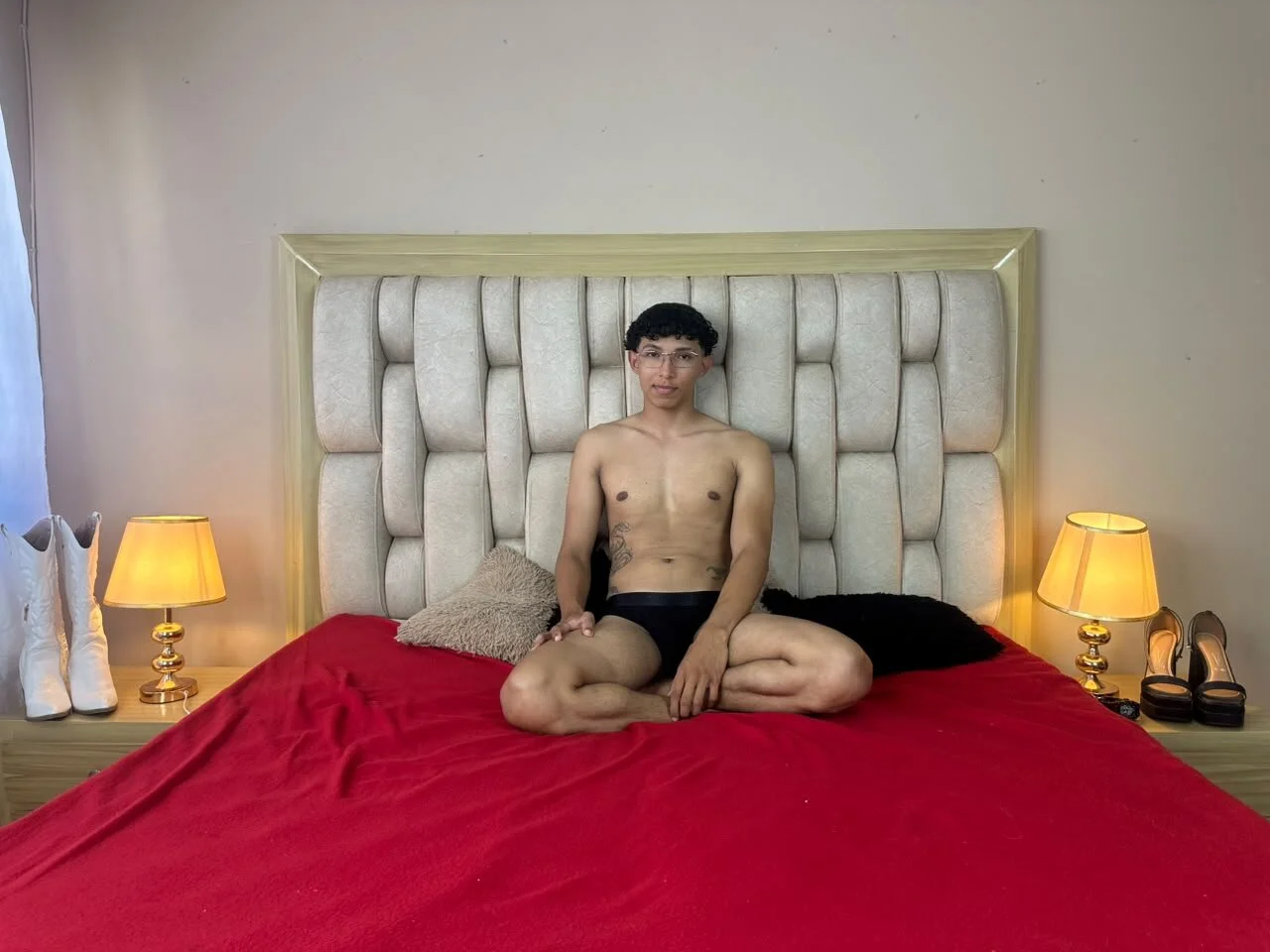XXX Porn Photo of Nude ArnoldRoss_ 4