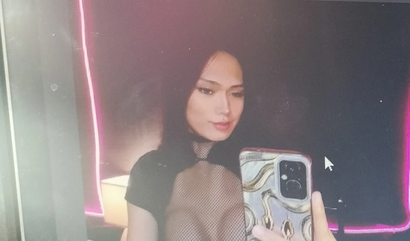 XXX Porn Photo of Nude BigcockPolly 4