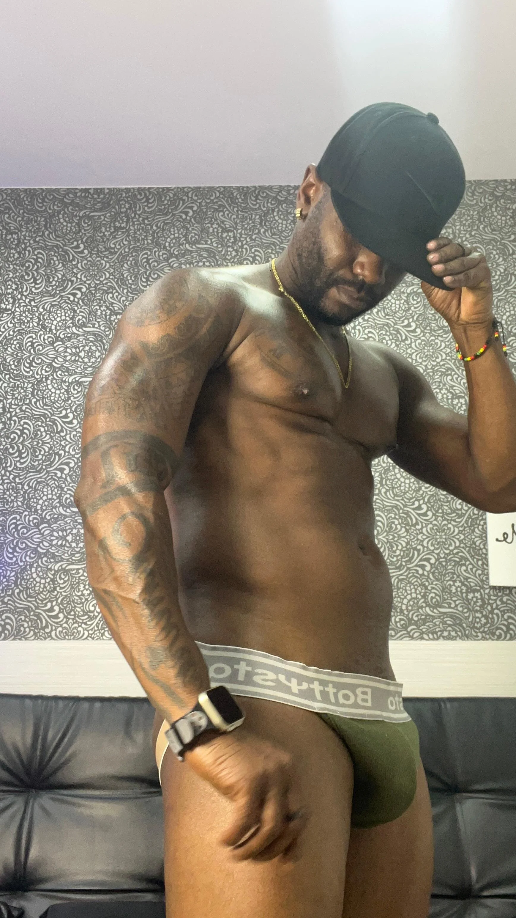 XXX Porn Photo of Nude Mark_Vega 64