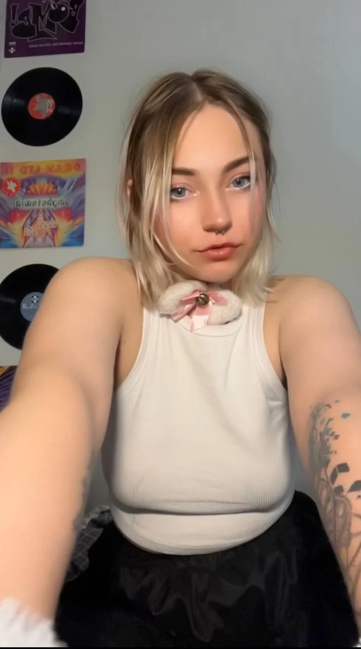 XXX Porn Photo of Nude ms_ellie 1