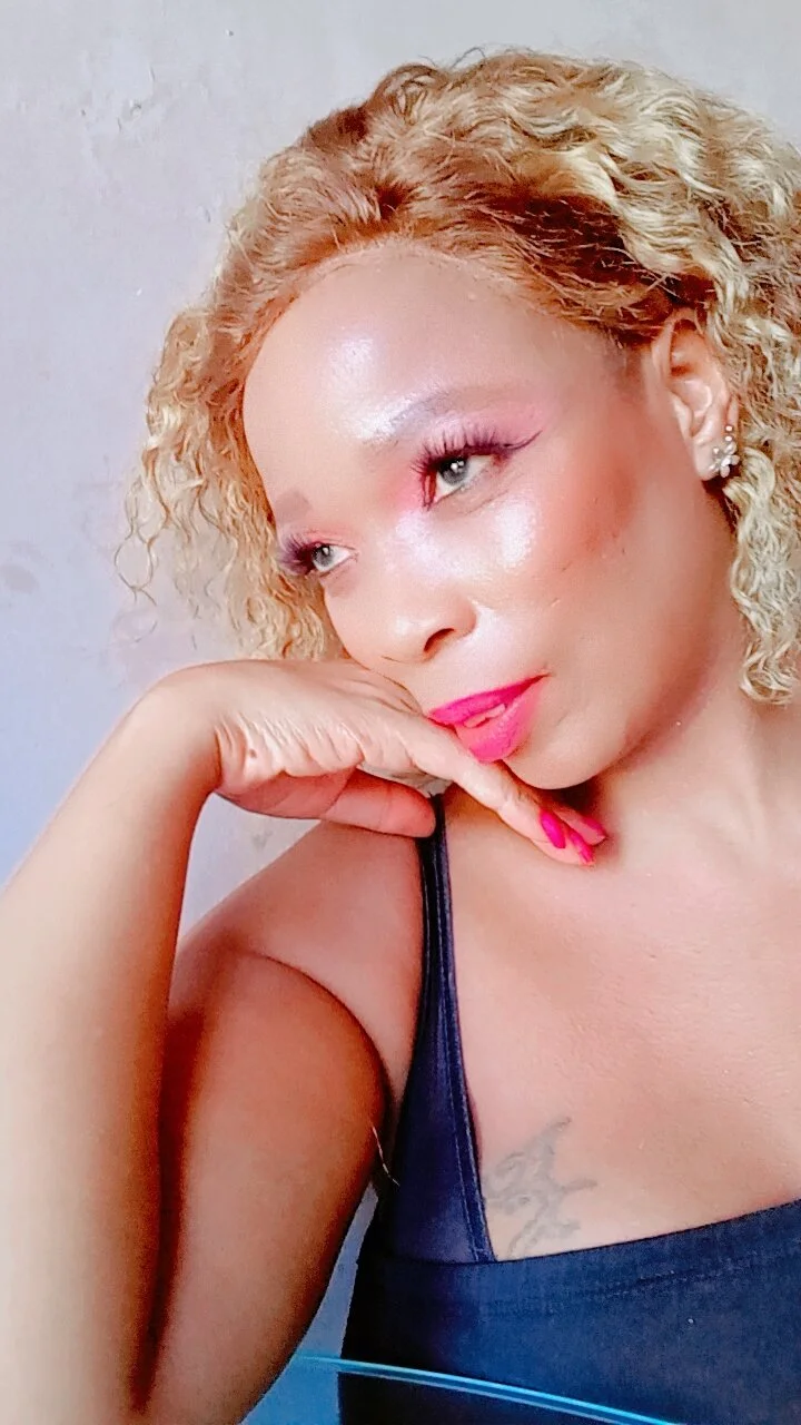 XXX Porn Photo of Nude Gucci_Bx 380