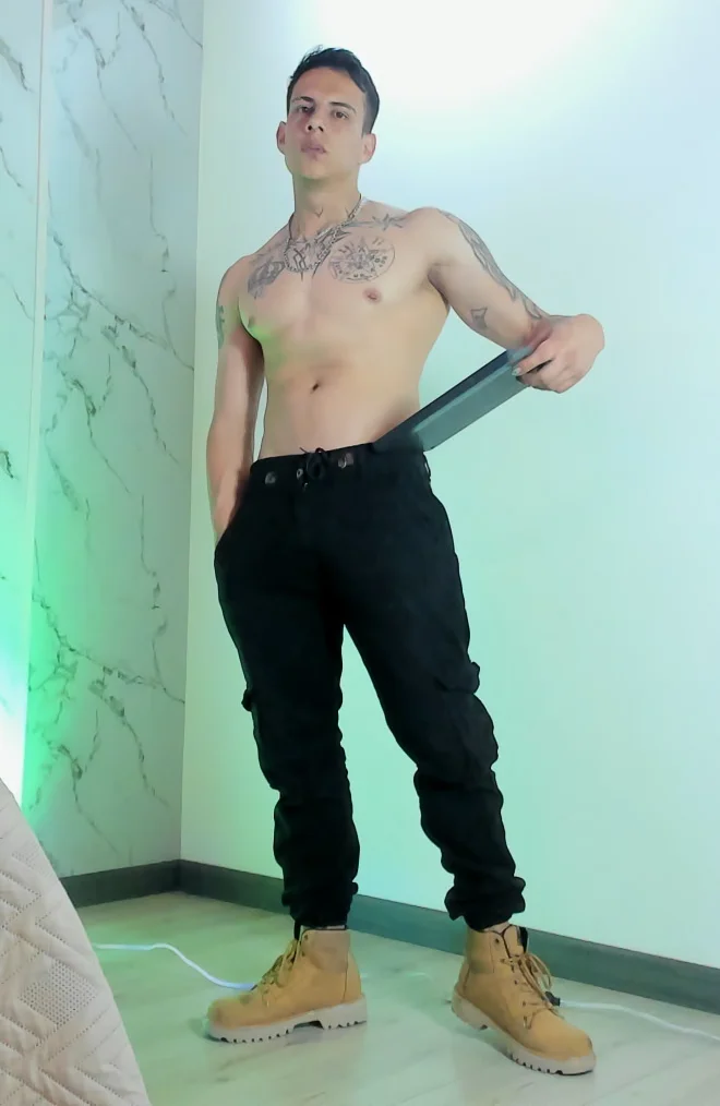 XXX Porn Photo of Nude Dustin_Sonne 8