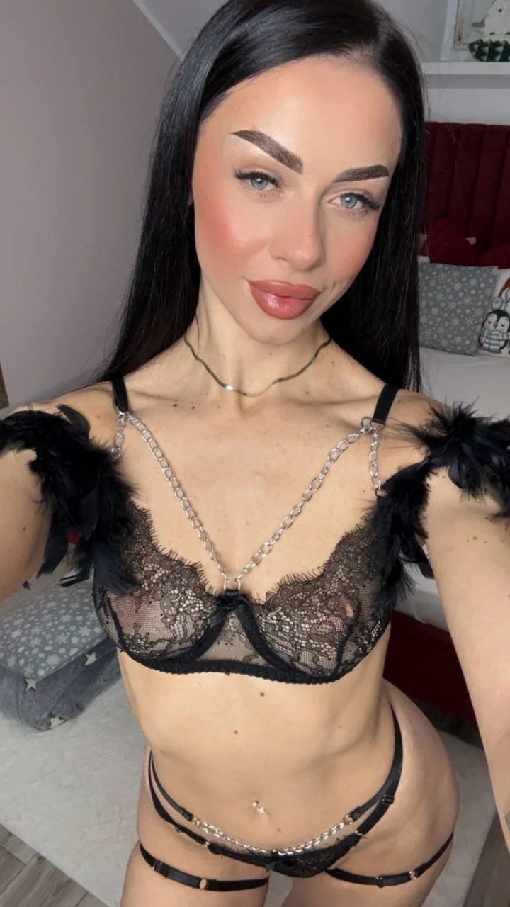 XXX Porn Photo of Nude MiaGoldX 183