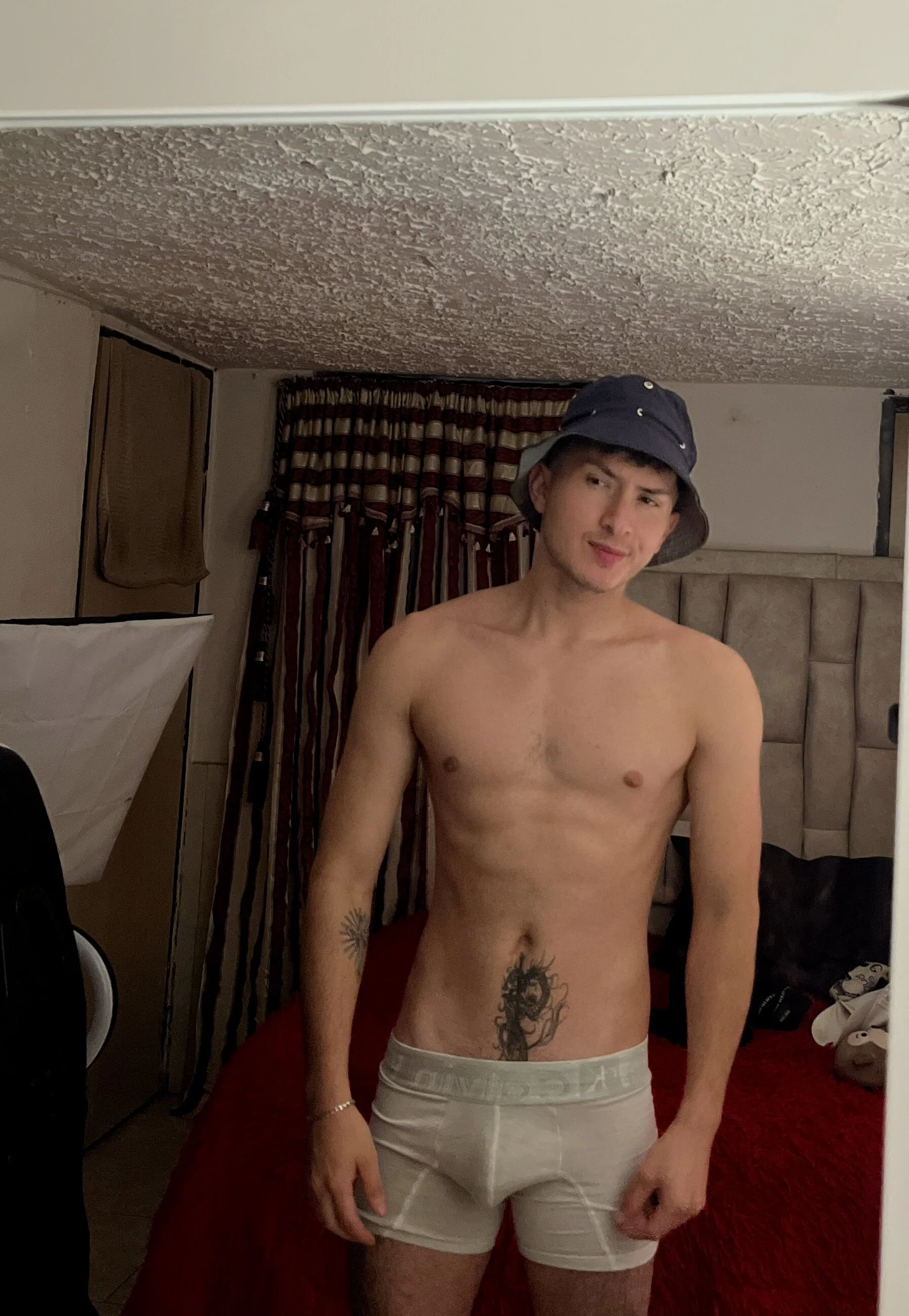 XXX Porn Photo of Nude santyago_taylor 28