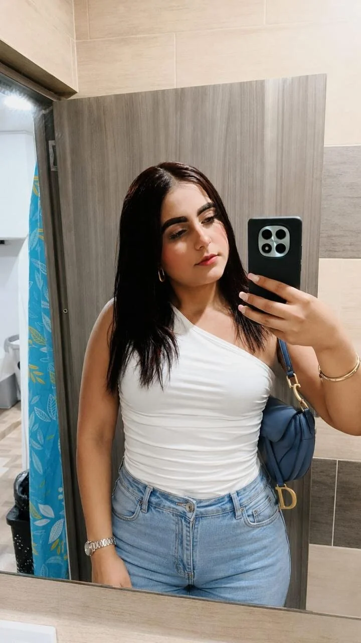XXX Porn Photo of Nude scarlett_honey_ 4