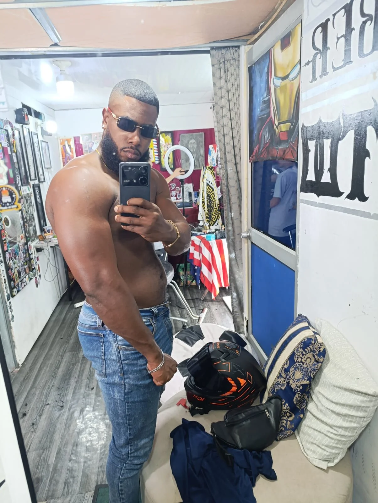 XXX Porn Photo of Nude lebron_million 23