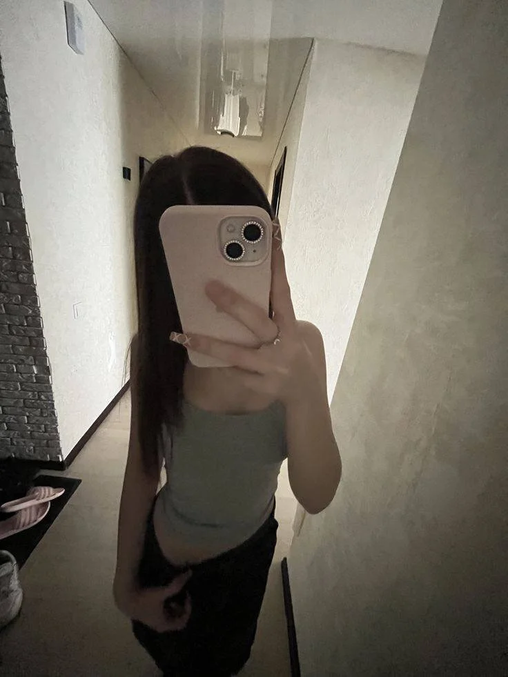 XXX Porn Photo of Nude chloe_ley 6