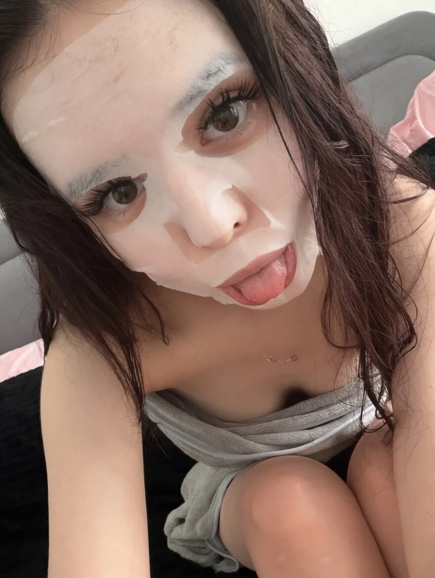 XXX Porn Photo of Nude HuldaAutman 29