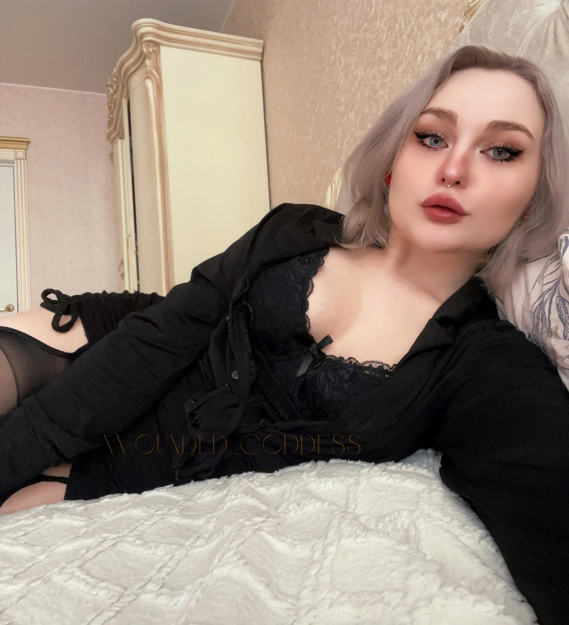 XXX Porn Photo of Nude Wounded_Goddess_ 2