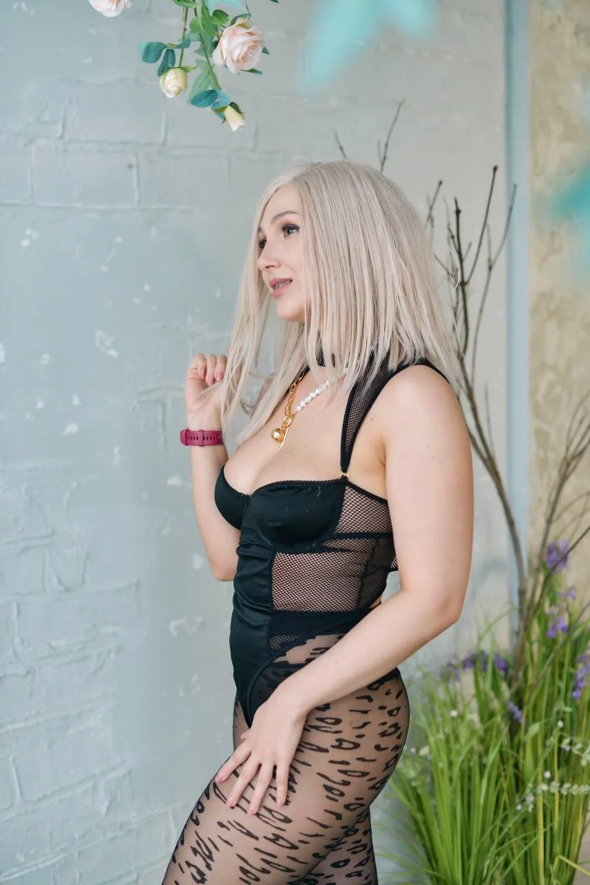 XXX Porn Photo of Nude CarolMay 69