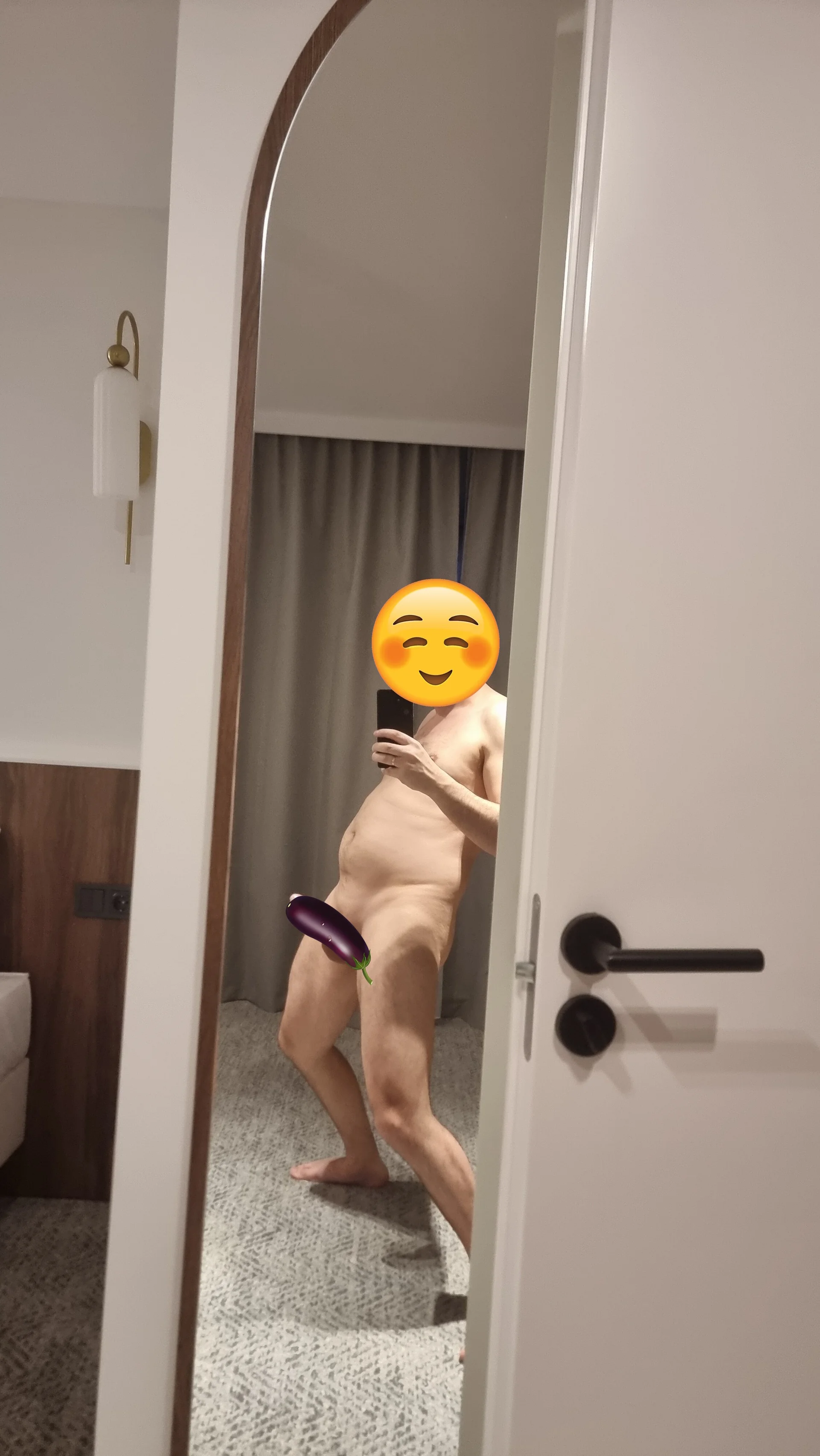 XXX Porn Photo of Nude shycummerboy 9