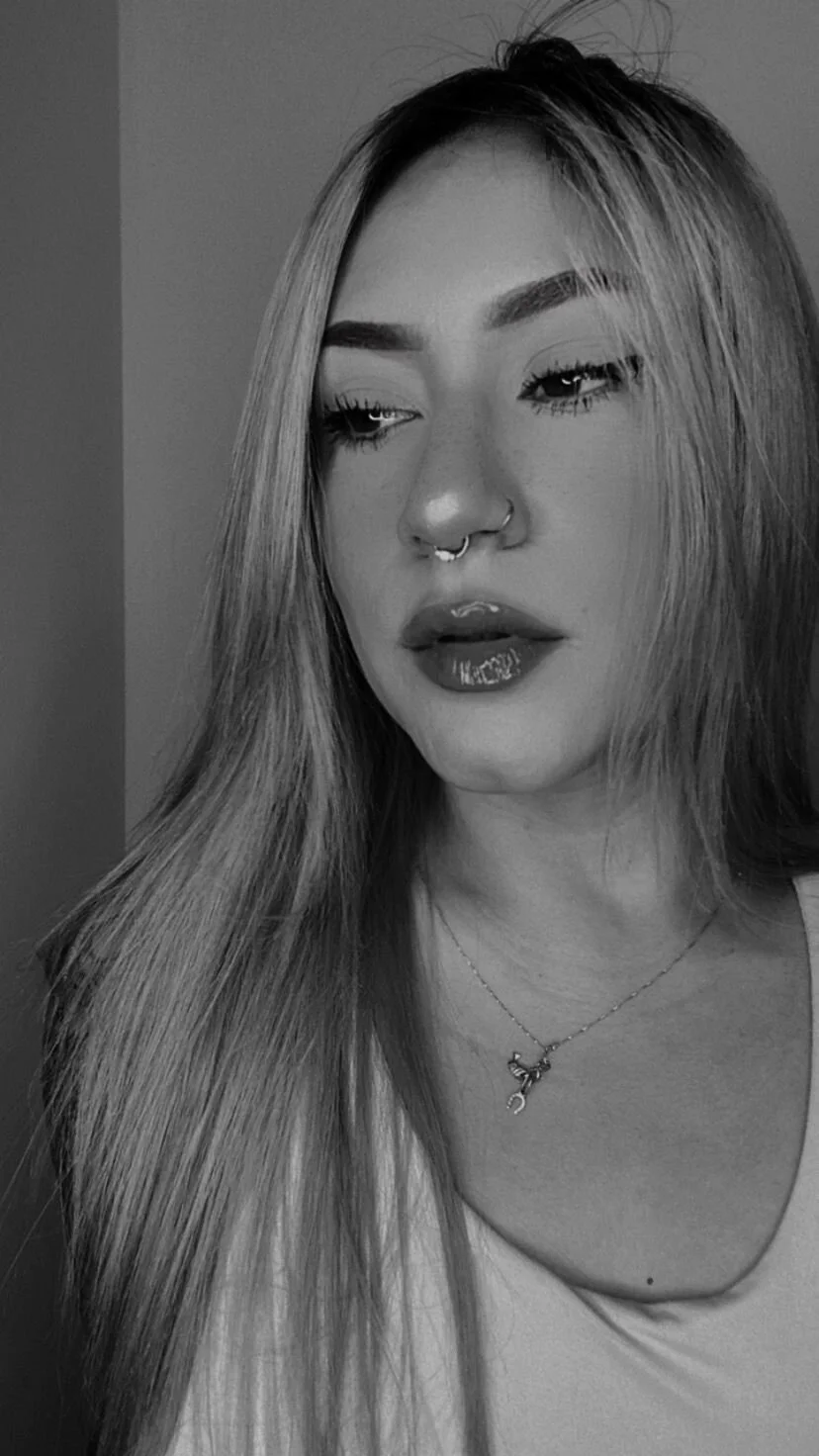 XXX Porn Photo of Nude Emily_robertss 30