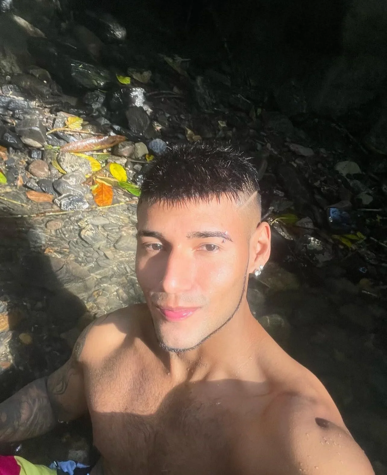 XXX Porn Photo of Nude Aaron_bazz2 1