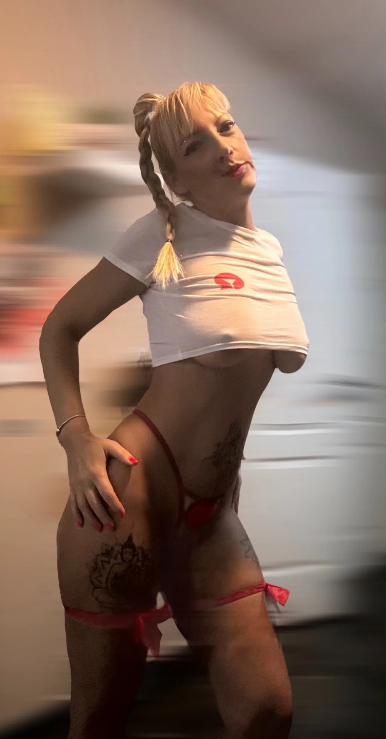 XXX Porn Photo of Nude LaraLuxx 32