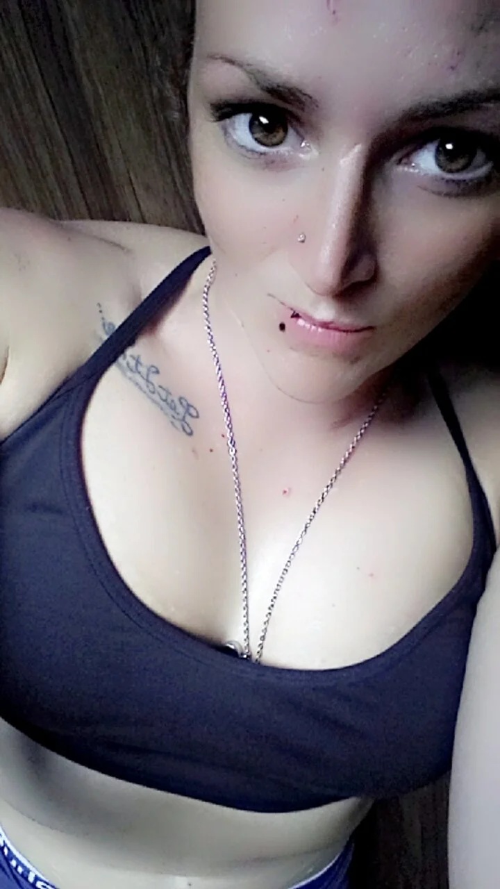 XXX Porn Photo of Nude MattsGirl25 1