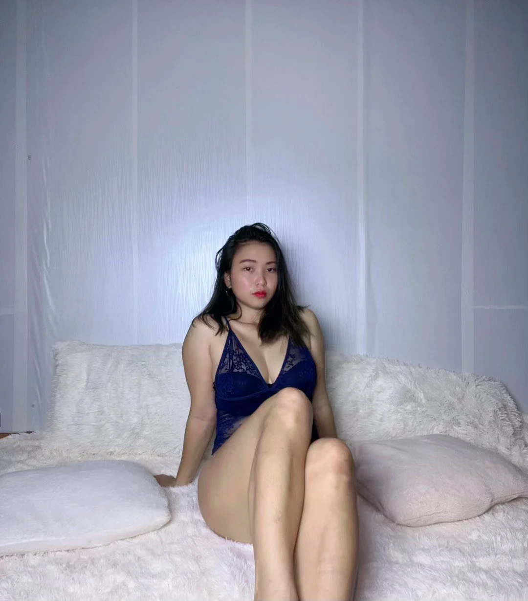 XXX Porn Photo of Nude EmmaSean 2