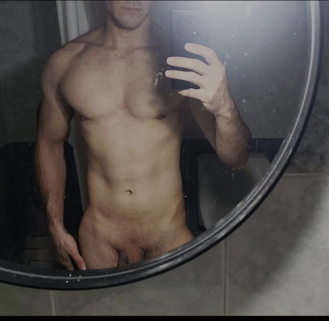 XXX Porn Photo of Nude Chris210100 9