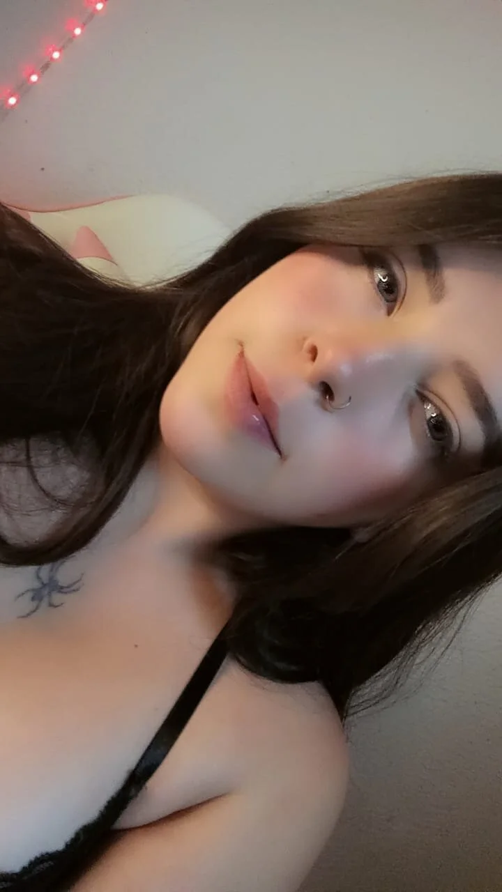 XXX Porn Photo of Nude Leiiidy 3