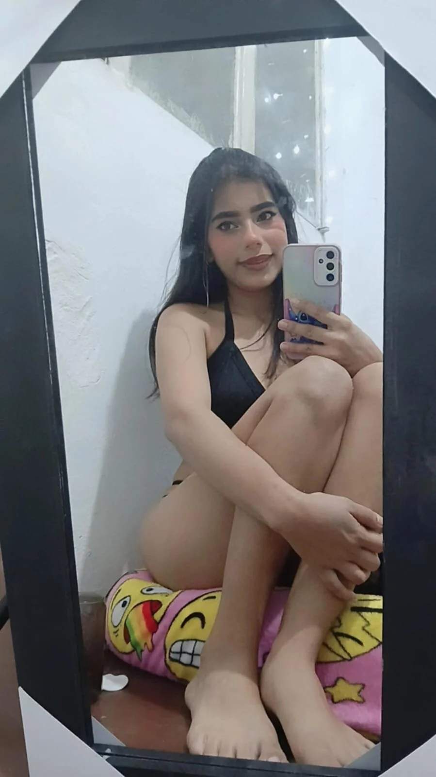 XXX Porn Photo of Nude WarmVenezuelanGirl 12