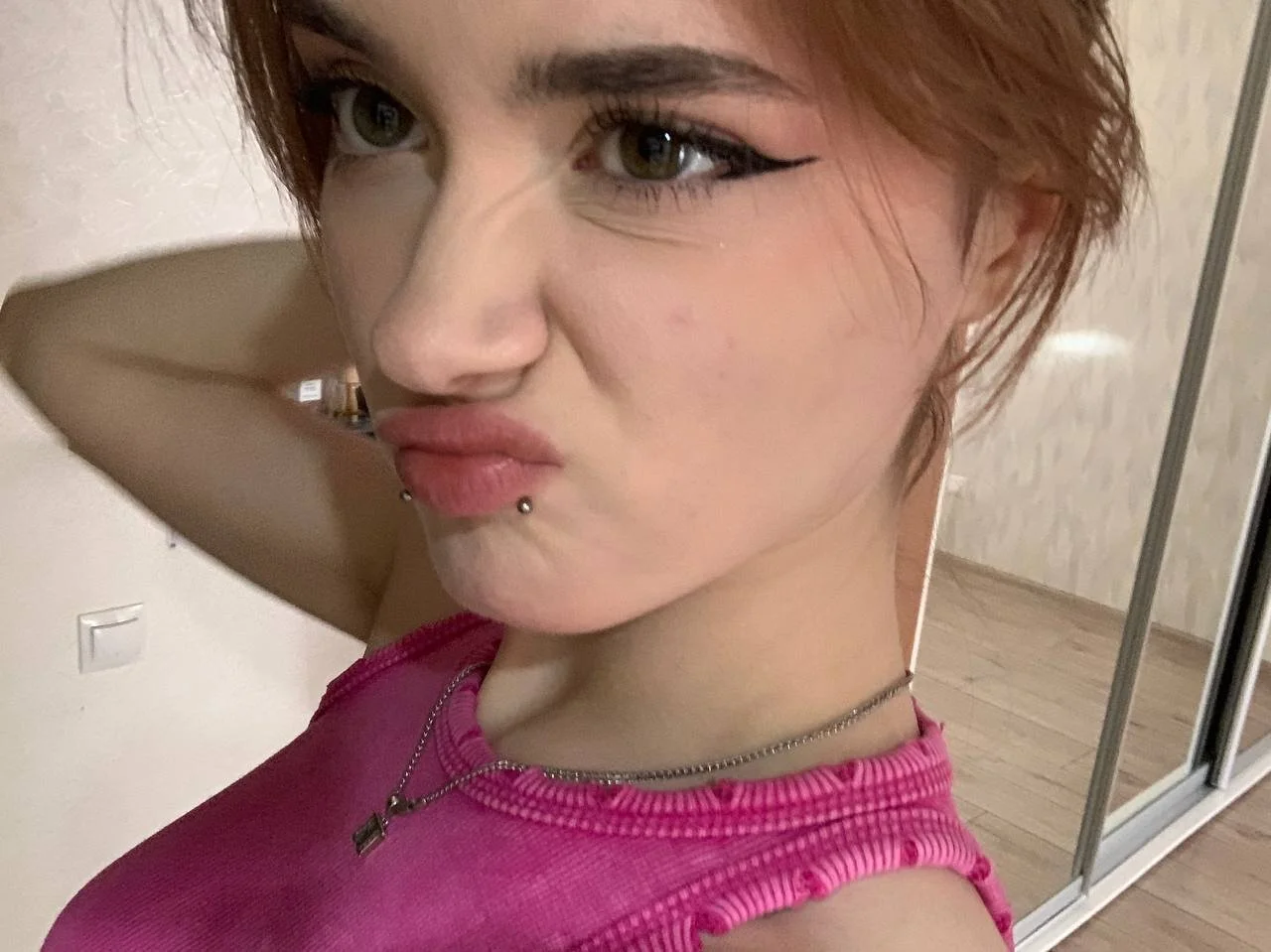 XXX Porn Photo of Nude liana_kisses 10