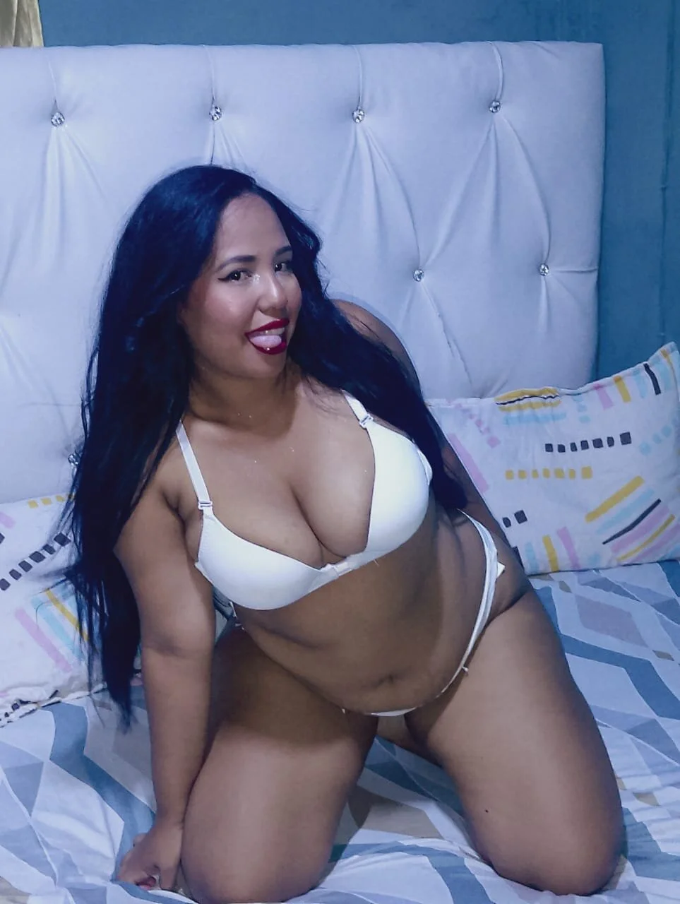 XXX Porn Photo of Nude karimbrunette 16