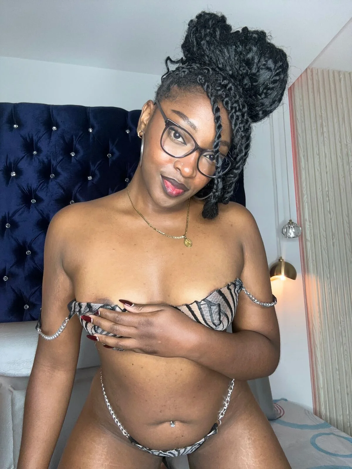 XXX Porn Photo of Nude YallianaBrooks 27
